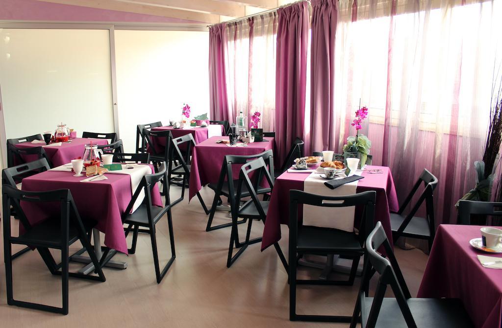 Hotel Vittorio Emanuele Floridia Eksteriør billede