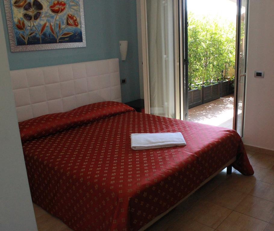 Hotel Vittorio Emanuele Floridia Værelse billede